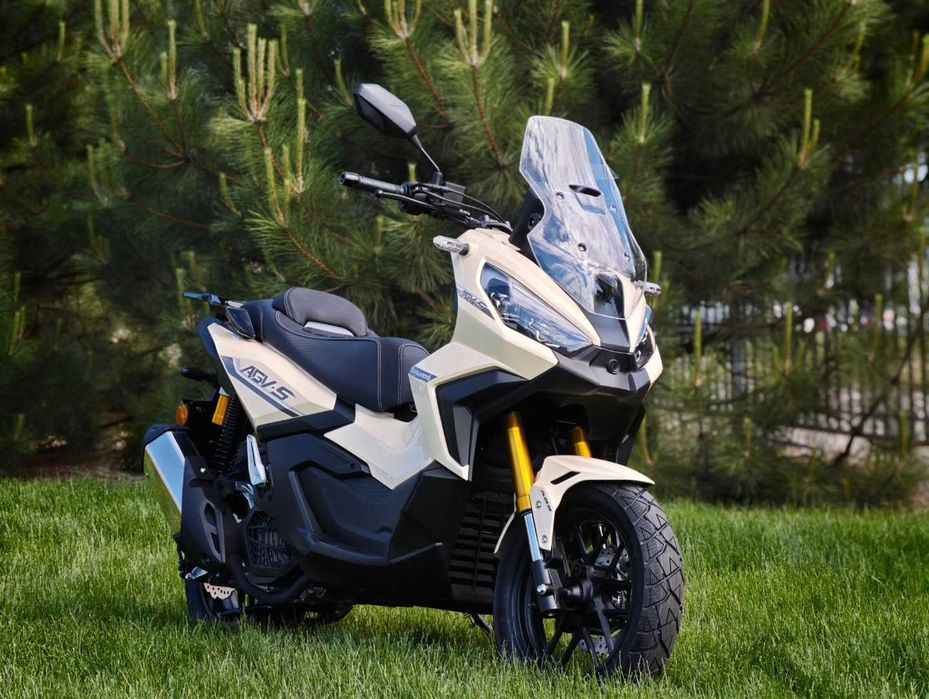 Скутери вищої якості Максі-скутер Vilardo AGV-S Yamaha N-MAX Honda PCX ексклюзивно в Артмото Київ!