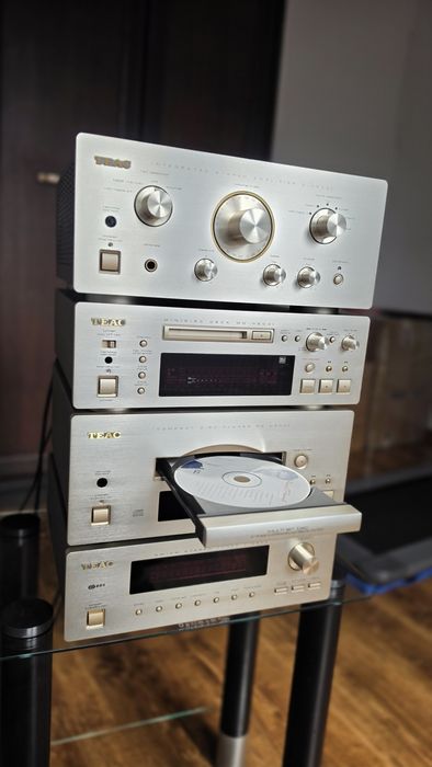 Teac  odtwarzacz CD  PD-H500i stan idealny 100 % sprawny