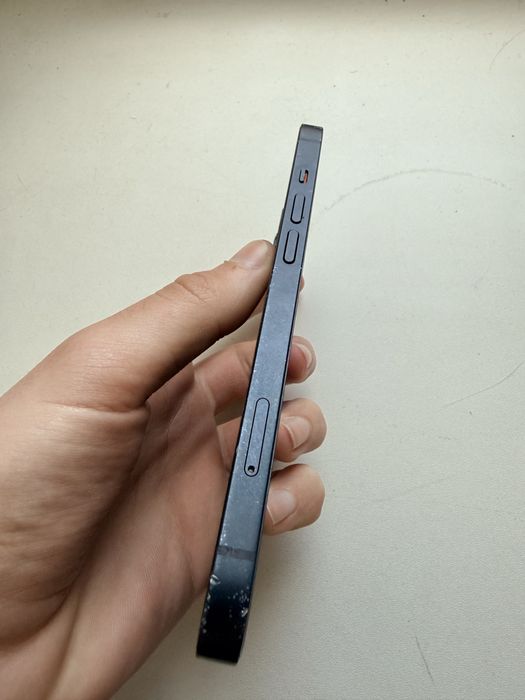 Продам iPhone 13 128Gb