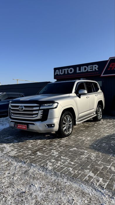 Toyota Land Cruiser Тойота 300 Premium 2022 р 3,3 дизель 10АКПП