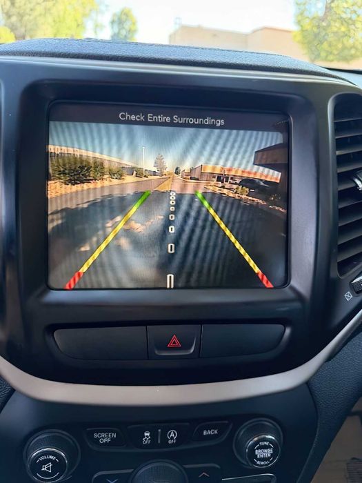 Jeep Cherokee      2015