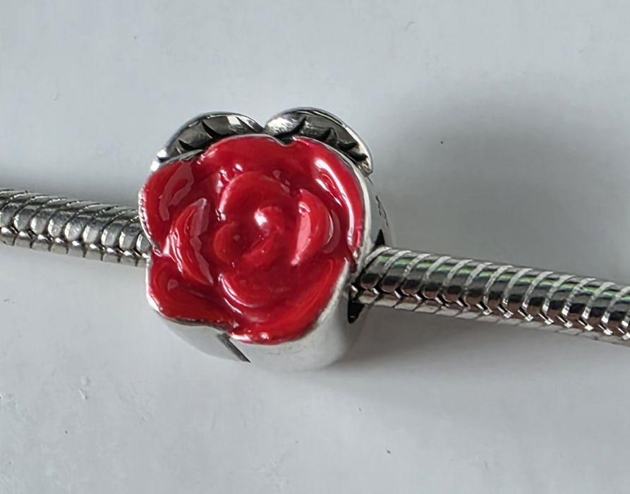 Srebrny charms do pandora prezent dla niej  czerwona róża S925