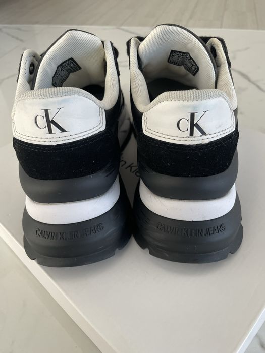 Кросівки calvin klein 37 розмір