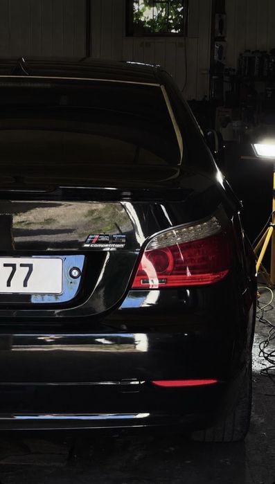 Продам BMW E60 520d  торг