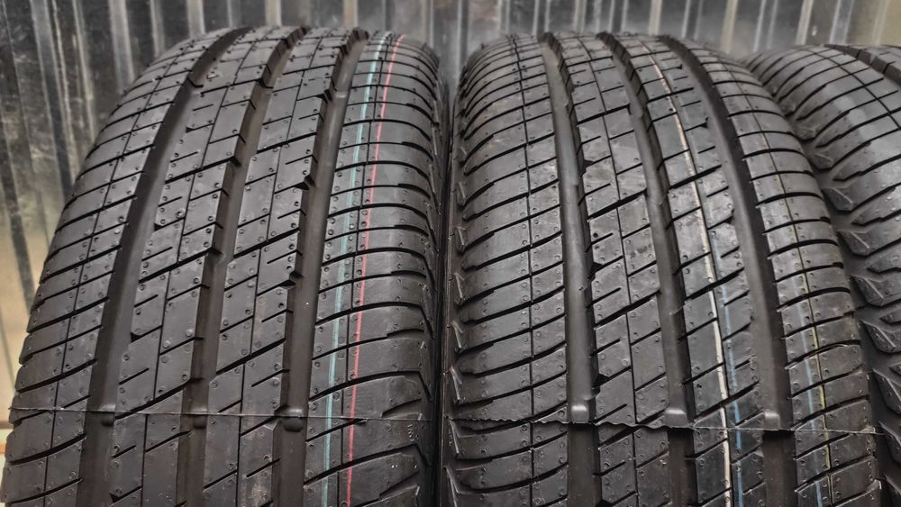 шини 215/65R16C. Continental. нові