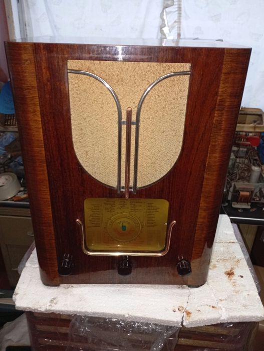 Radio antigo vintage ARIANE