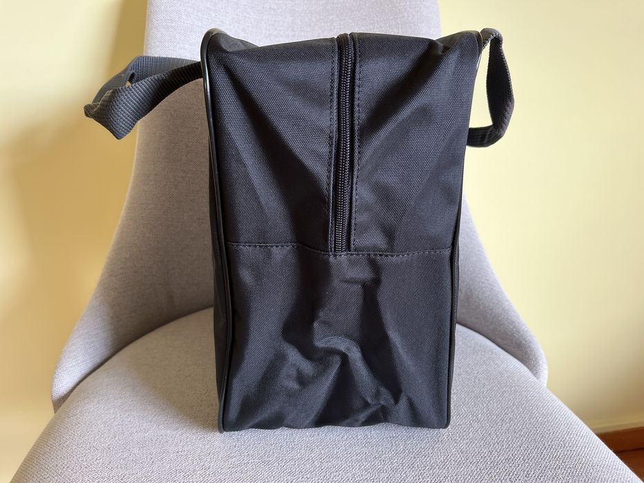 Saco preto para desporto ou viagem