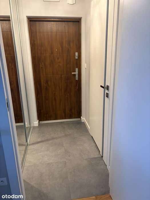 Nowoczesny dom 100 m² + ogród | 10 min pieszo do PKP | Bezpośrednio