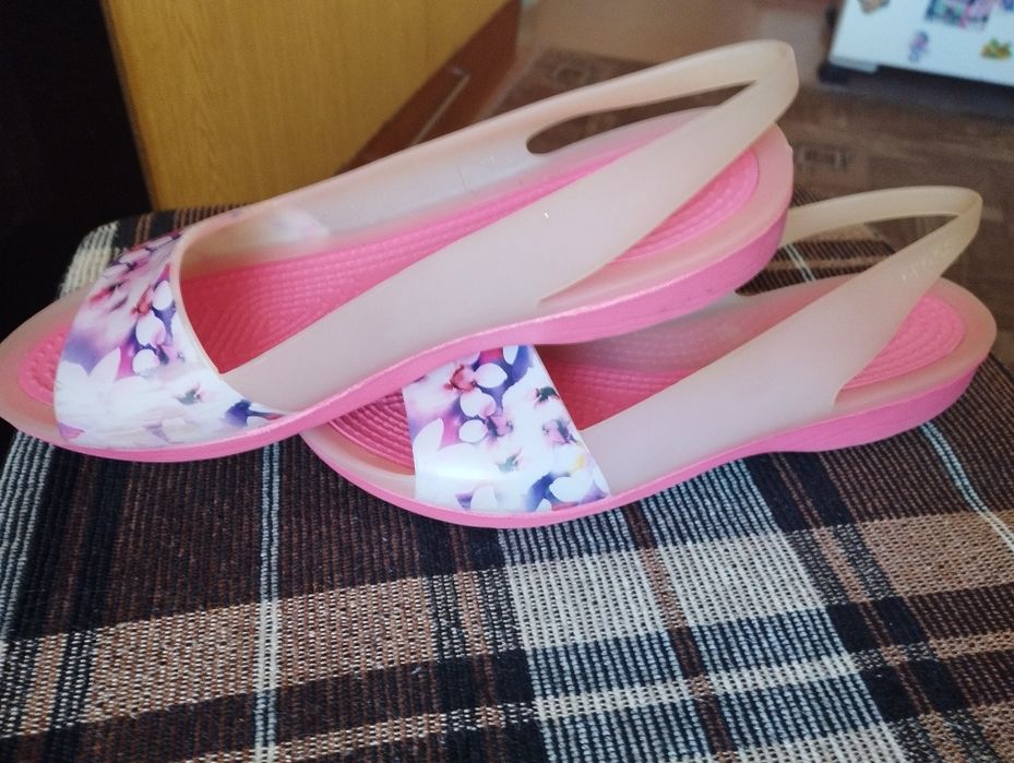 Crocs для дівчаток