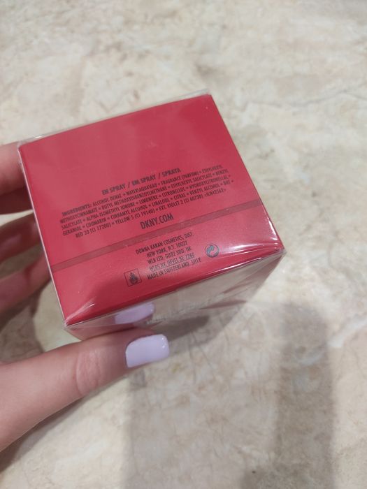 Парфумована вода Dkny Be Tempted для жінок