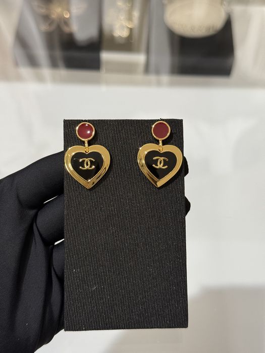 CHANEL® Luksusowe perły CC® kolczyki ekskluzywna biżuteria