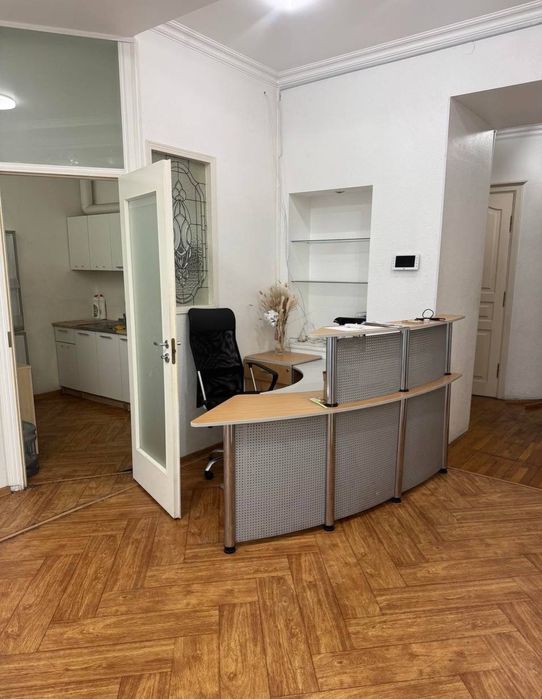 Оренда приміщення в центрі міста вул. Велика Васильківська  47 (120м²)