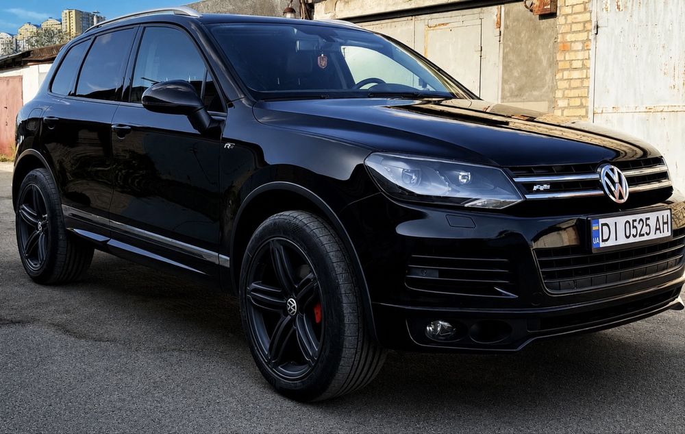 Продам  Volkswagen Touareg R-line