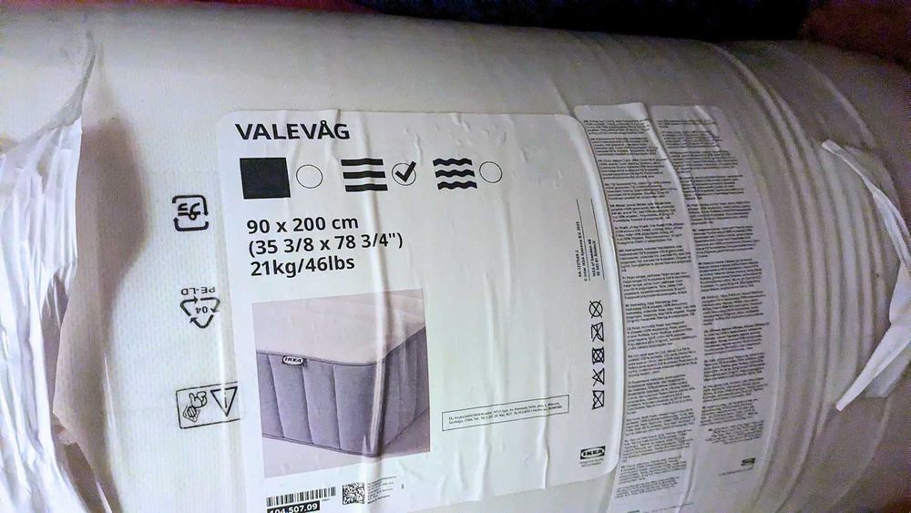 Colchão Ikea Valevag