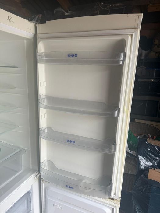 Lodówka Whirlpool ARC 5520