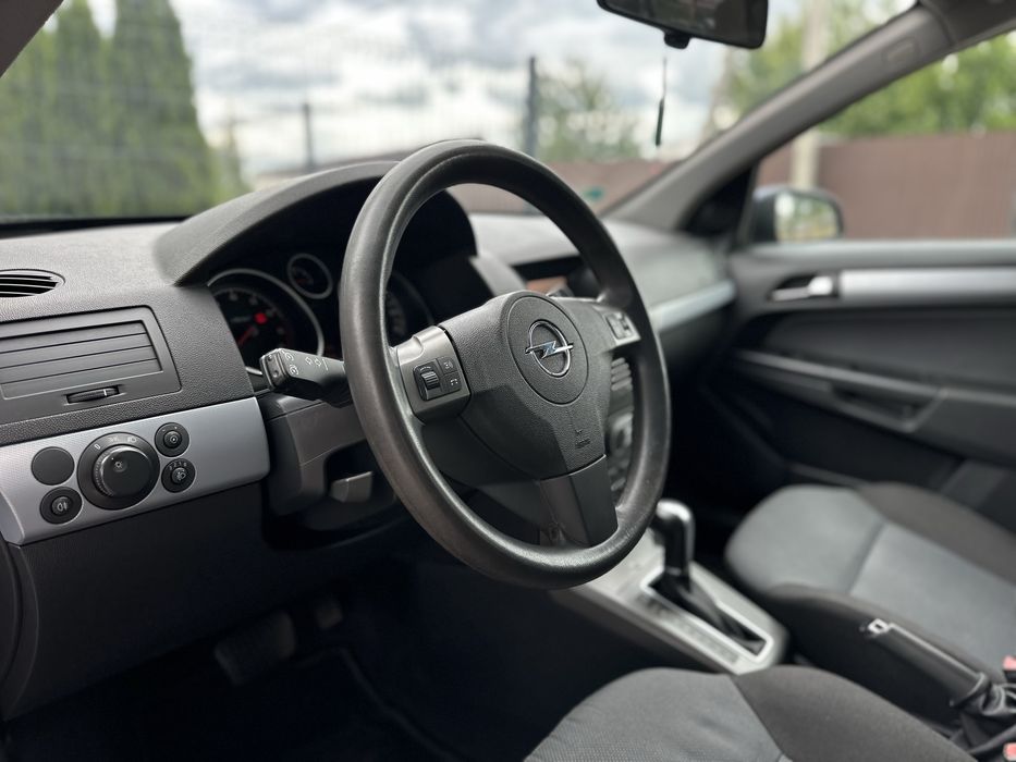 Продам Opel Astra H 2005
