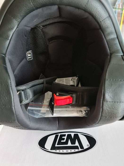 Capacete jet para motociclo novo em caixa