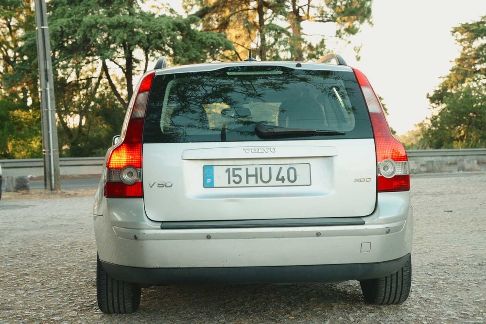 Volvo V50 2.0 D Momentum 2004 - 165.000 km - Diesel 136 CV | Carrinha familiar