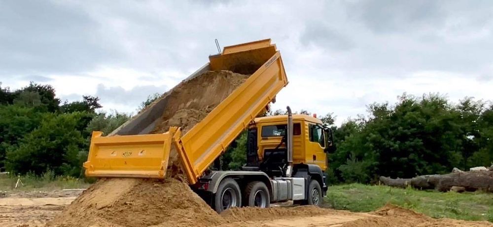 Wywrotka usługi transportowe Piach Kruszywo Ziemia RADOM