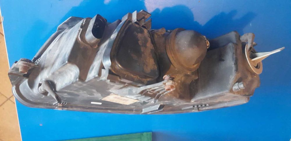 Lampa przednia lewa prawa przód prawy lewy Vw Passat B5 FL europa