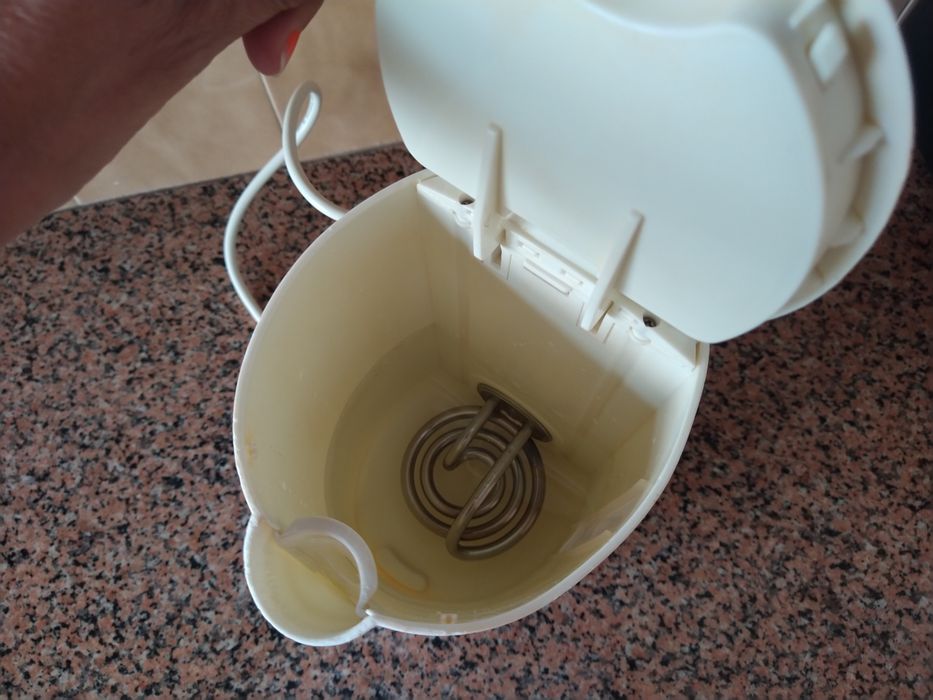 Fervedor de água jarro elétrico chaleira tachos panela pratos copos casa quarto apartamento vivenda escritório gabinete.