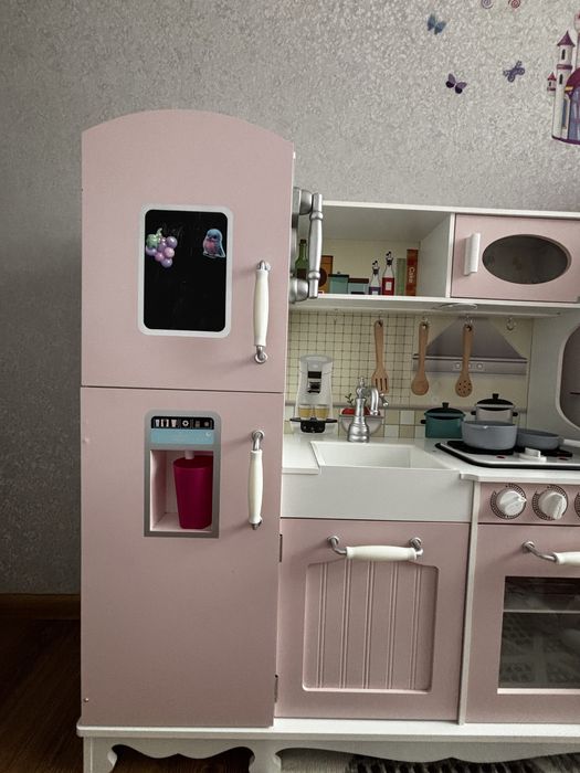 Кухня дитяча в гарному стані