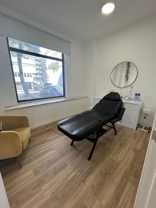 Aluguer de gabinete no centro de Almada