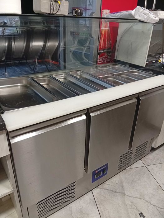 Wyposażenie grill baru