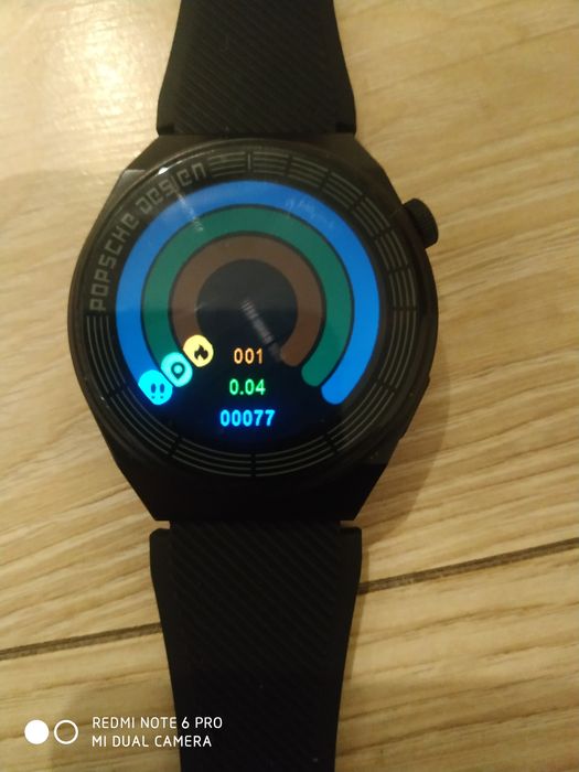 Zegarek smartwatch z funkcją do rozmów