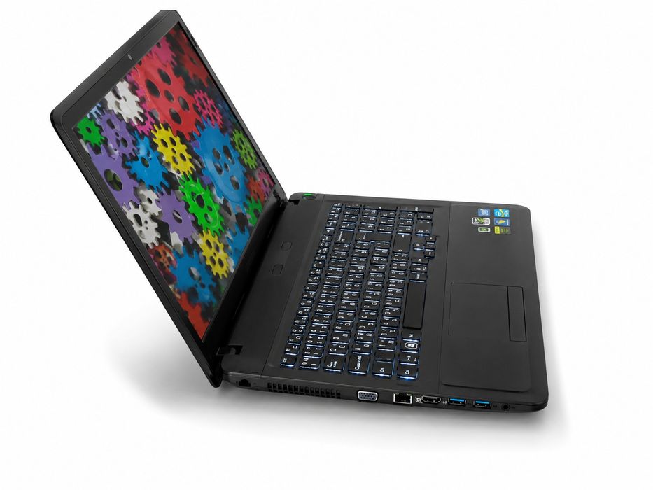 Игровой ноутбук Sony vaio  (Core i7/8Gb/SSD/video 2Gb)