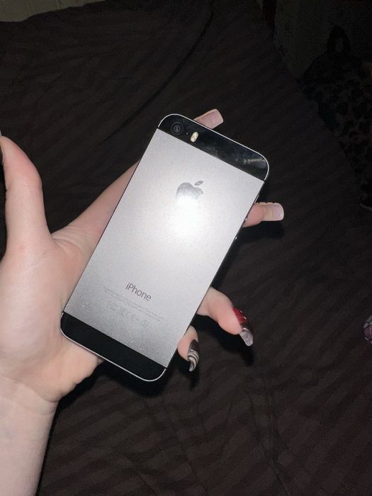 iPhone 5 c  32 гб