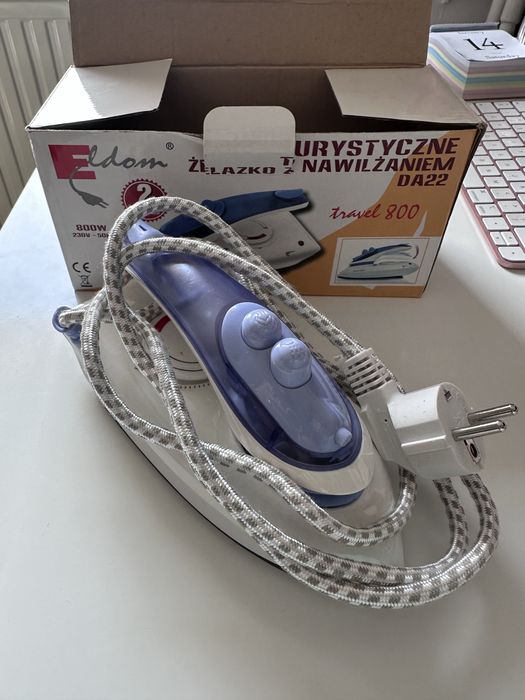 Żelazko turystyczne z nawilżaniem 800W