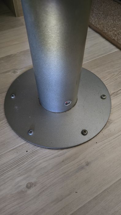 Pé de mesa de autocaravana