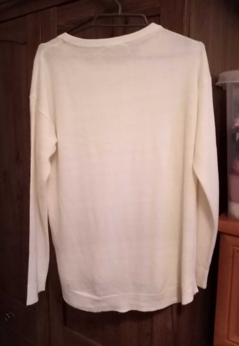 Sweter damski z dłuższym tyłem rozm M