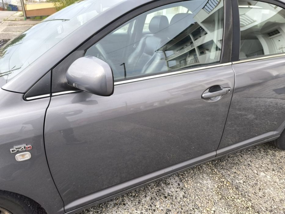 Toyota Avensis 2.0 D-4D Full Extras