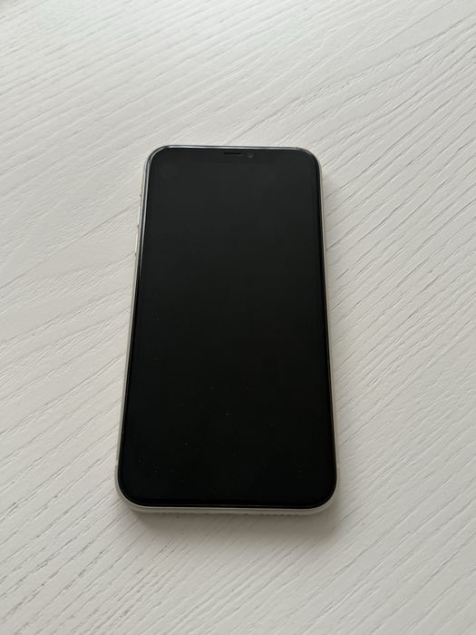 iPhone 11 128 ГБ White