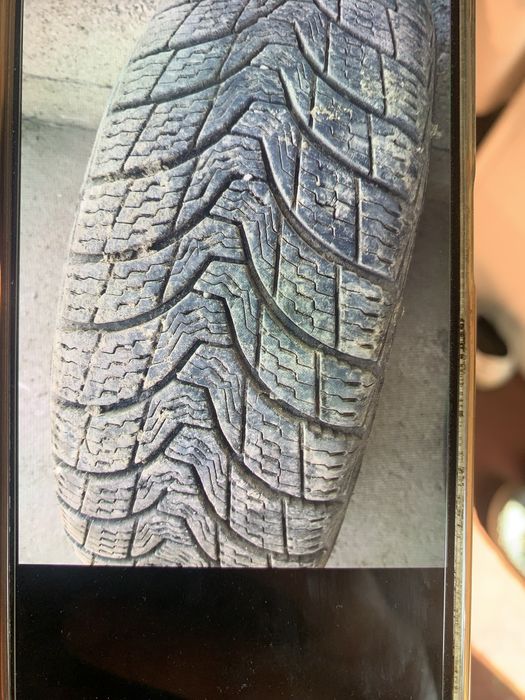 Продам скати протектор гарний є сікро тріщени