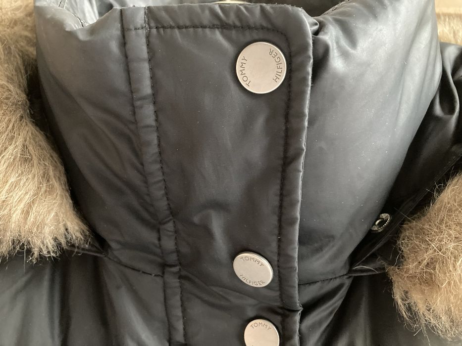 Kurtka puchowa Tommy Hilfiger rozmiar s kolor czarny