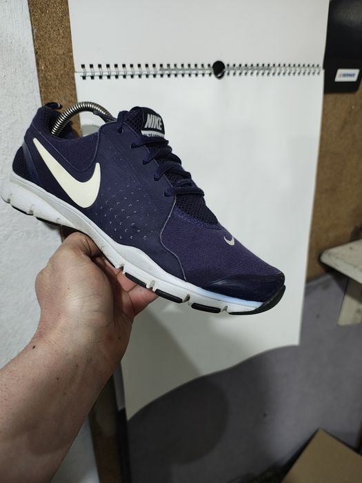 Buty sportowe Nike IN Season TR. Rozmiar 40.5 wkładka 26cm