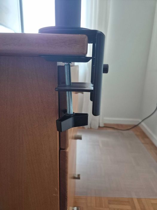 Suporte duplo de monitores