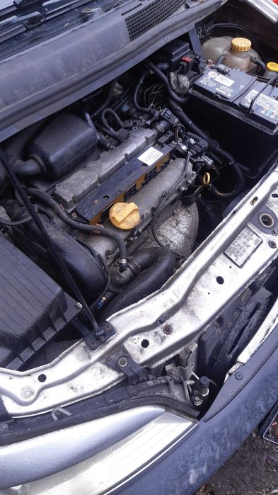 Opel Zafira A  1,6 silnik kompletny   jeszcze w aucie możliwa wymiana