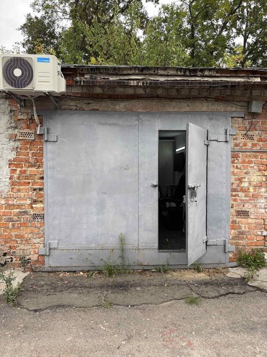 Продам гараж-студія 21м2 в ГК"Шляховик"