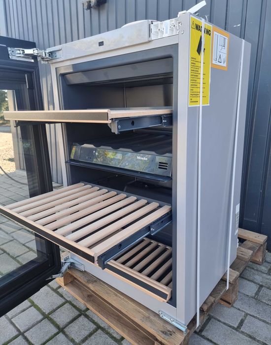 Chłodziarka do wina, winiarka Miele KWT 6422 iG Graphitgrey. Jak nowa