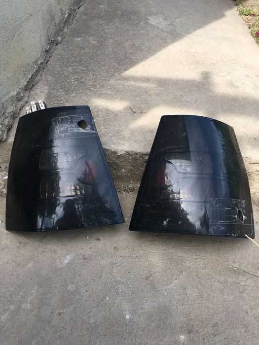 Задні стопи гольф4