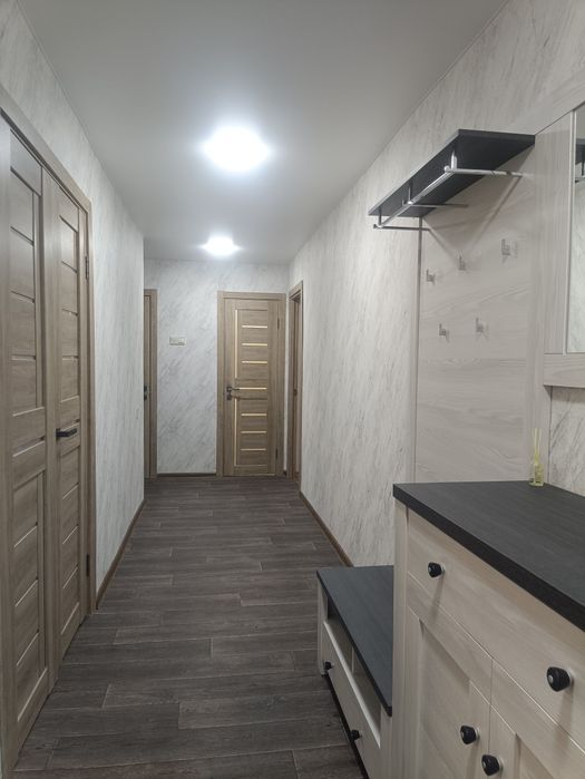 Продам 3к квартиру Мініна Шнеерсона Поля низ