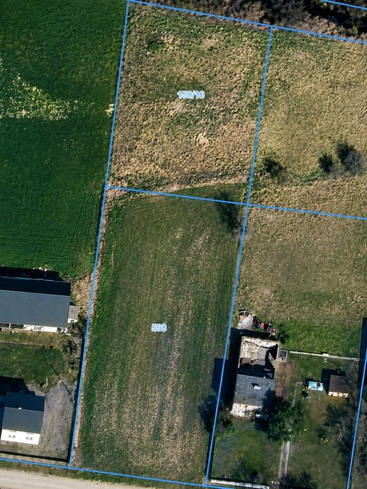 Duża działka budowlana z częścią rekreacyjną 4050m2