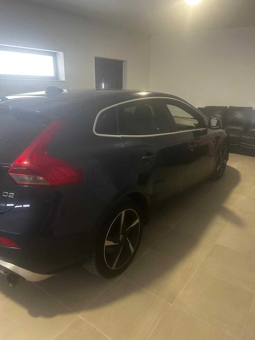 Volvo V40 R desegin