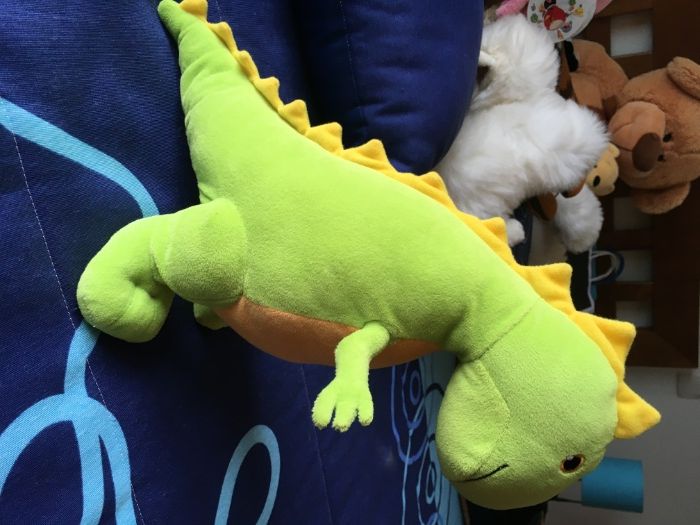 Peluches diversos como novos