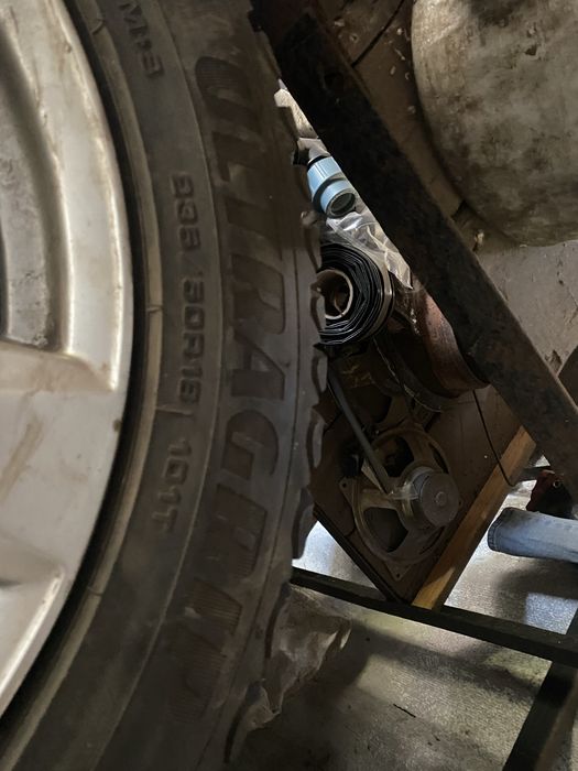 Зимняя резина 235/50 R18