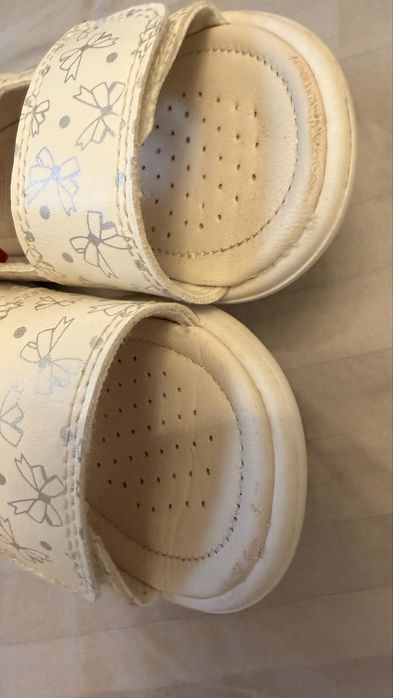 Босоножки Geox для девочки 24 размер / босоніжки Geox для дівчинки